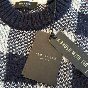 NWT Ted Baker  men’s knit blue and grey-white weathered sweater. Size L 34/40